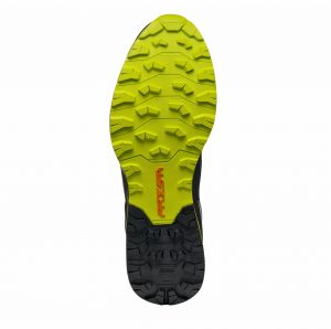 difference between trail and road running shoes