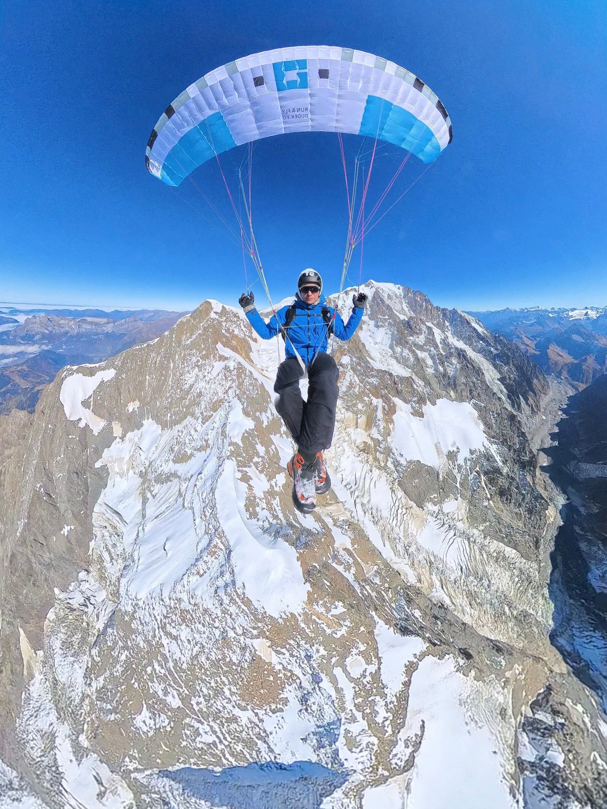 Mont Blanc - Voie Royale - Climb & Fly by Iain Inness